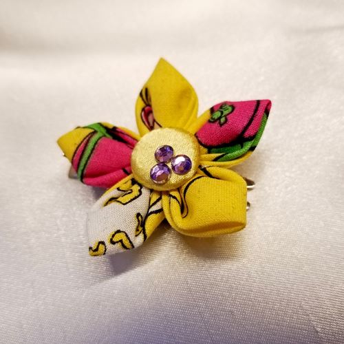 Entre flores de papel: taller de filigrana
