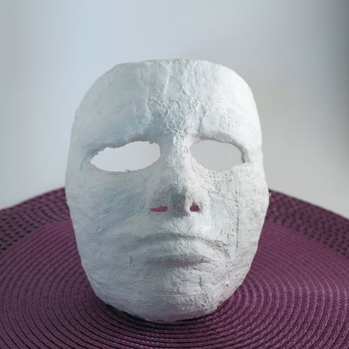 La máscara y la sombra. Taller de arteterapia.