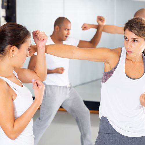 Taller 'Defensa personal per a dones'